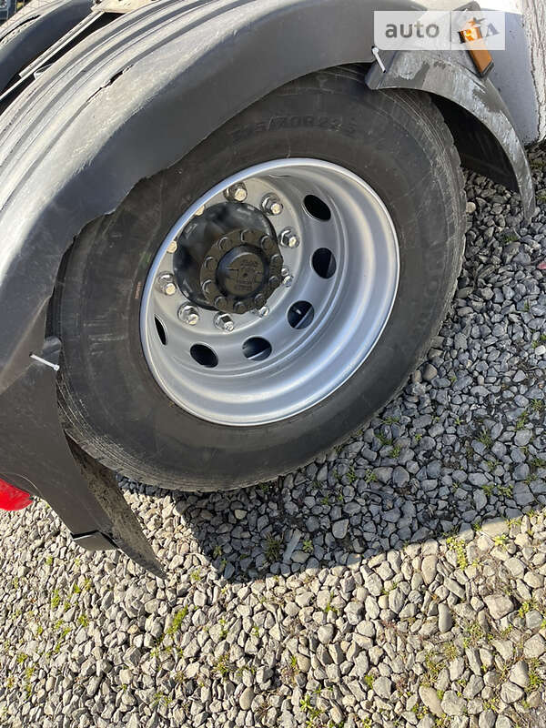 Тягач DAF XF 105 2012 в Хусте