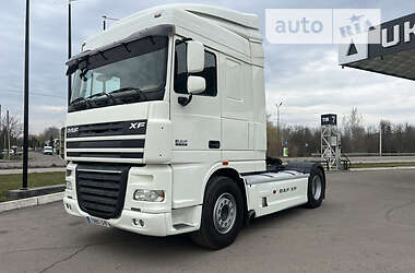 Тягач DAF XF 105 2010 в Дубні