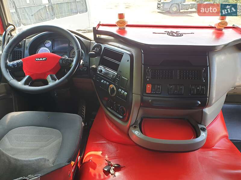 Тягач DAF XF 105 2011 в Луцке