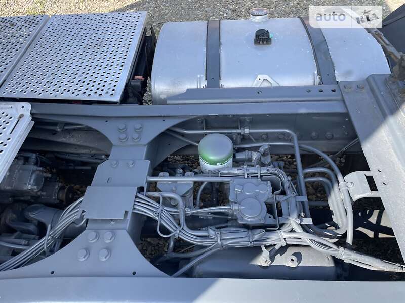 Тягач DAF XF 105 2011 в Черновцах