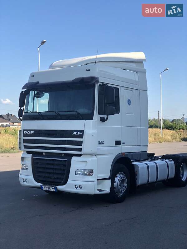 Тягач DAF XF 105 2010 в Хусті