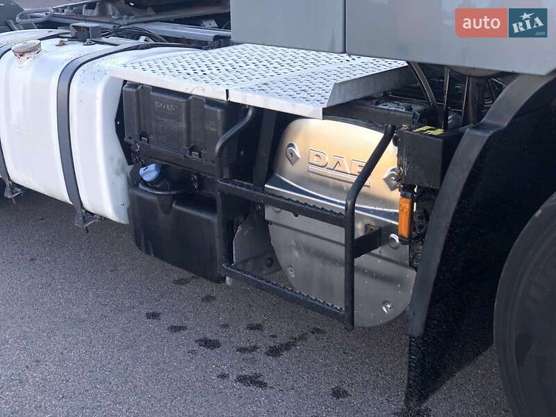 Тягач DAF XF 105 2010 в Хусті