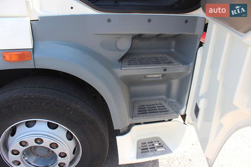 Тягач DAF XF 105 2011 в Хусте