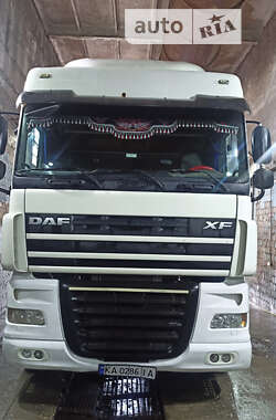 Тягач DAF XF 105 2007 в Киеве