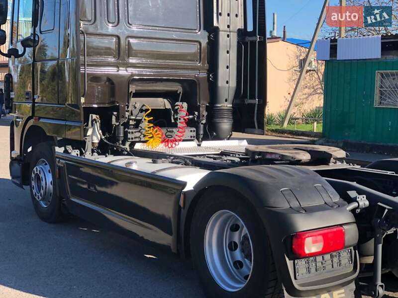Тягач DAF XF 105 2012 в Ровно