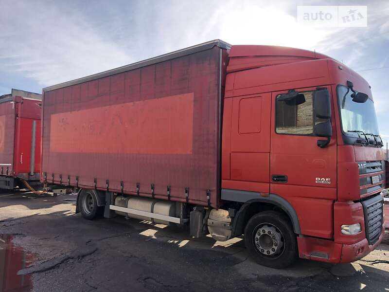 Тентованый DAF XF 105 2012 в 