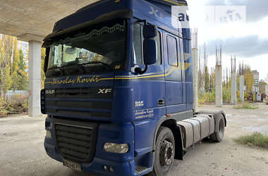 Тягач DAF XF 105 2011 в 