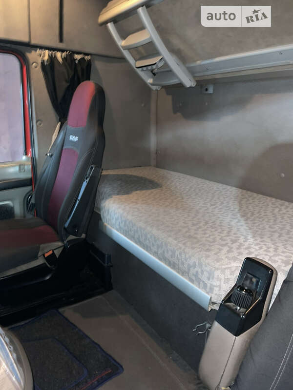 Тягач DAF XF 105 2009 в Запорожье