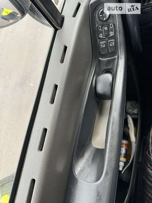 Тягач DAF XF 105 2013 в Славуті