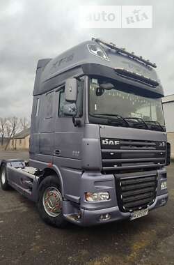 Тягач DAF XF 105 2010 в Дубні