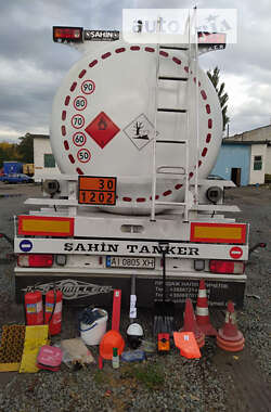 Бензовоз DAF XF 105 2009 в 