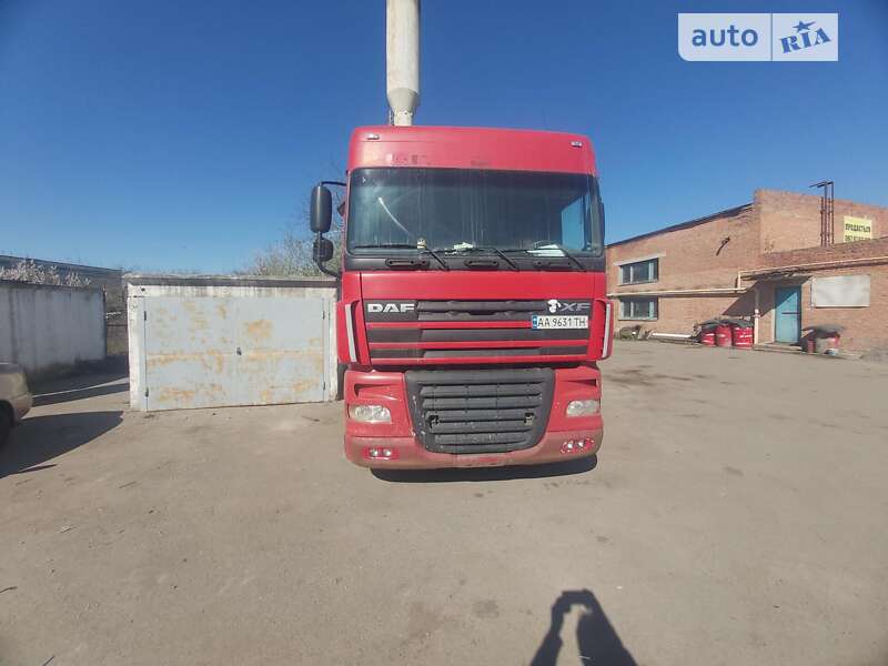 Тягач DAF XF 105 2013 в Виннице