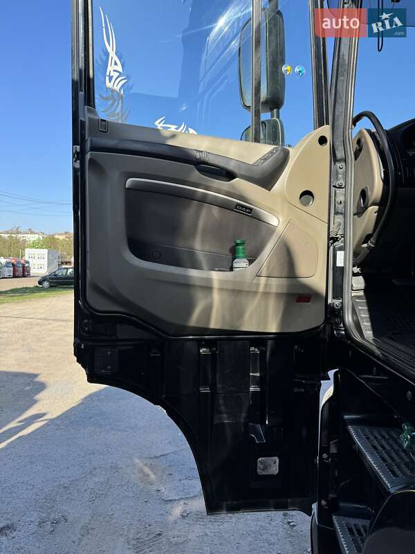 Тягач DAF XF 105 2011 в Ровно