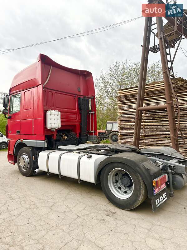 Тягач DAF XF 105 2010 в Ставище