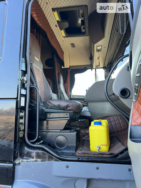 Тягач DAF XF 105 2011 в Одессе