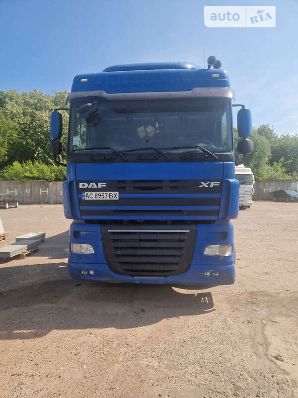 Тягач DAF XF 105 2010 в Нововолынске