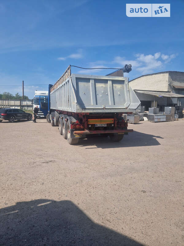 Тягач DAF XF 105 2010 в Нововолынске