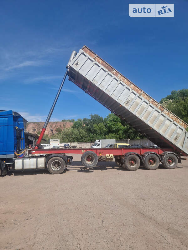 Тягач DAF XF 105 2010 в Нововолынске