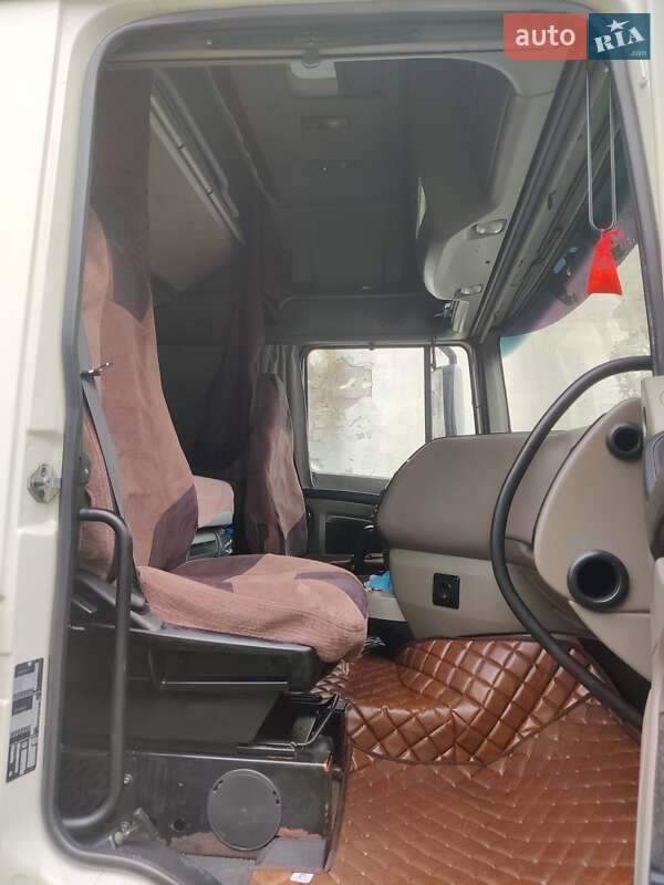 Тягач DAF XF 105 2007 в Киеве