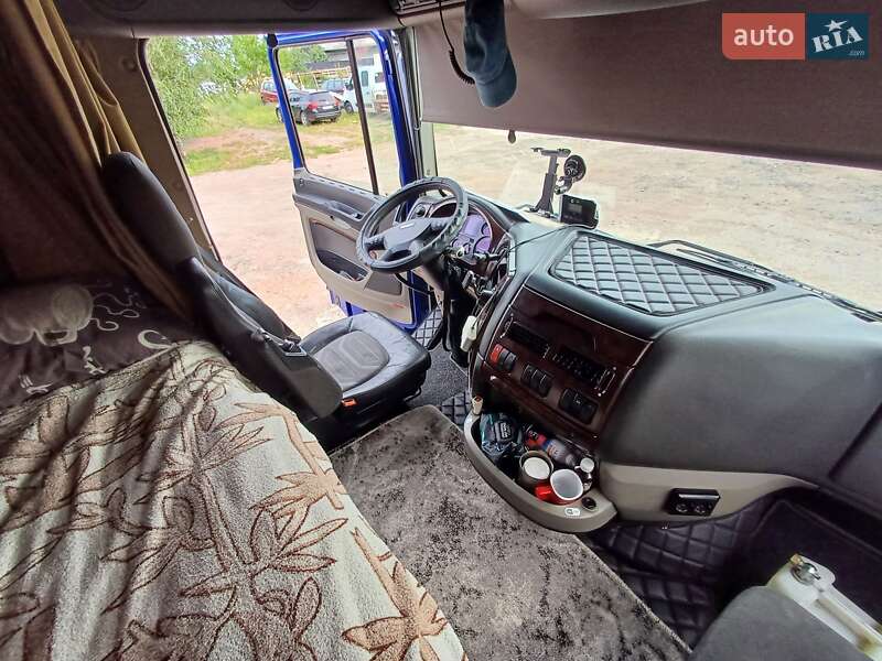 Тягач DAF XF 105 2012 в Нововолынске