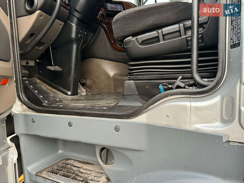 Тягач DAF XF 105 2013 в Кременчуге