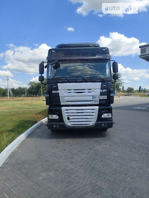 Тягач DAF XF 105 2007 в Одессе
