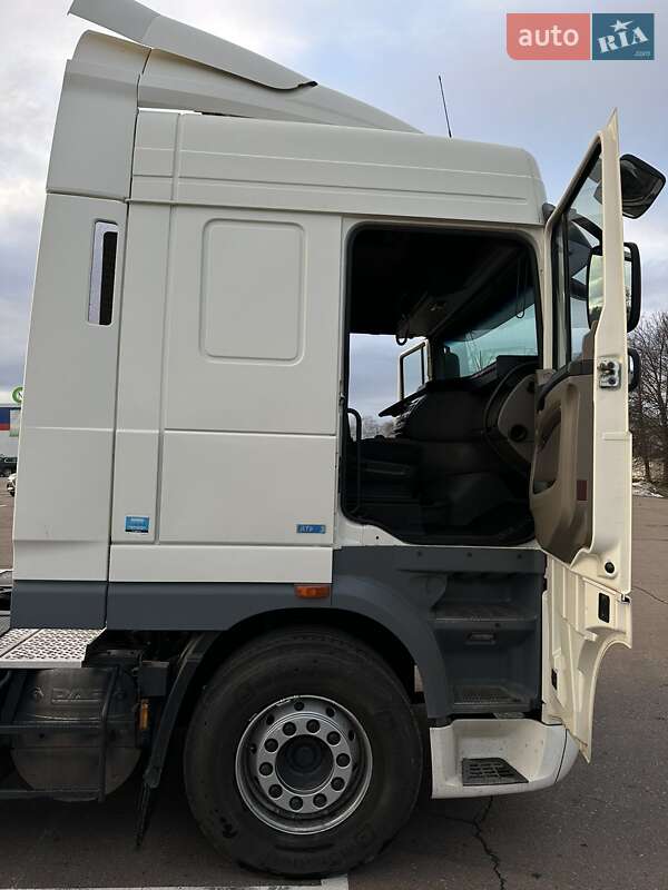 Тягач DAF XF 105 2013 в Ровно