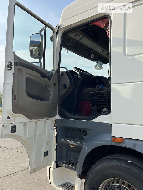 Тягач DAF XF 105 2011 в Умани