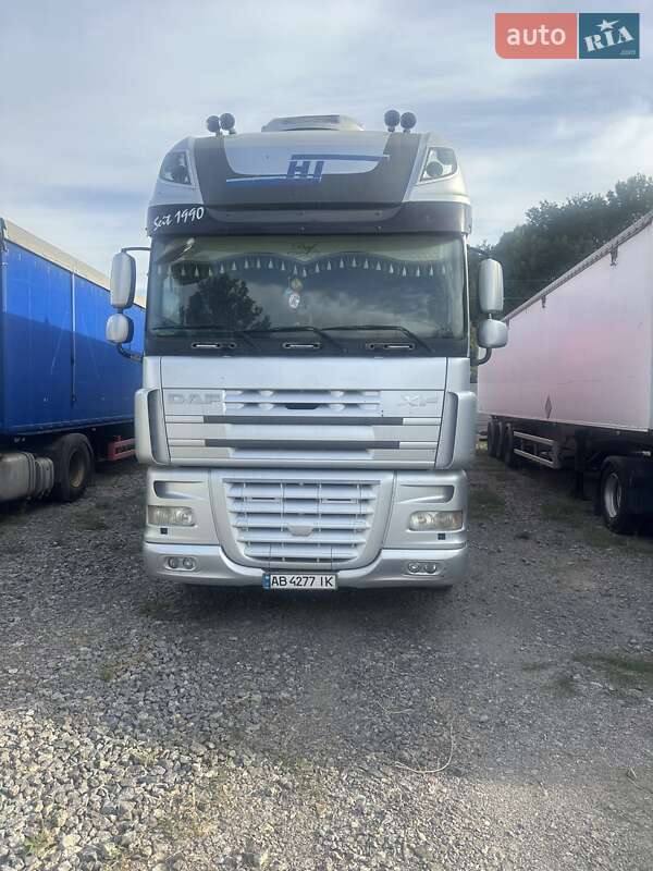 Тягач DAF XF 105 2009 в Виннице