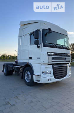 Тягач DAF XF 105 2012 в 