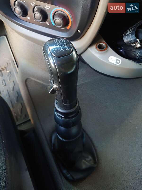 Тягач DAF XF 105 2013 в Бучаче фото 16 Тягач DAF XF 105 2013 в Бучаче