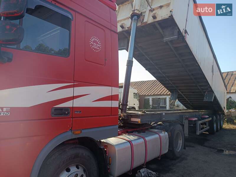 Тягач DAF XF 105 2007 в Заводском