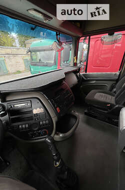 Тягач DAF XF 105 2011 в 