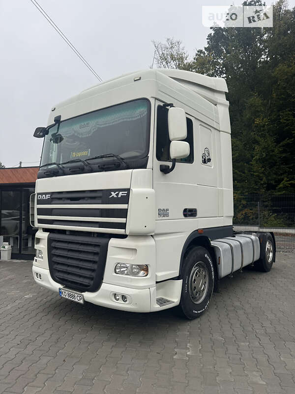 Тягач DAF XF 105 2010 в Львове