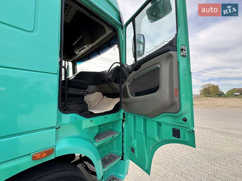 Тягач DAF XF 105 2012 в Чернівцях