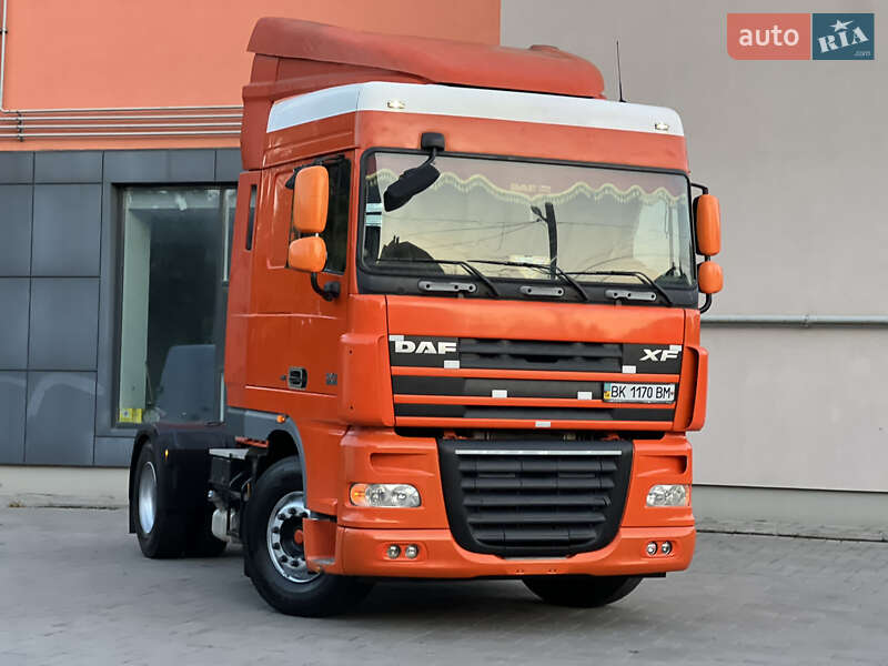 Тягач DAF XF 105 2007 в Ровно