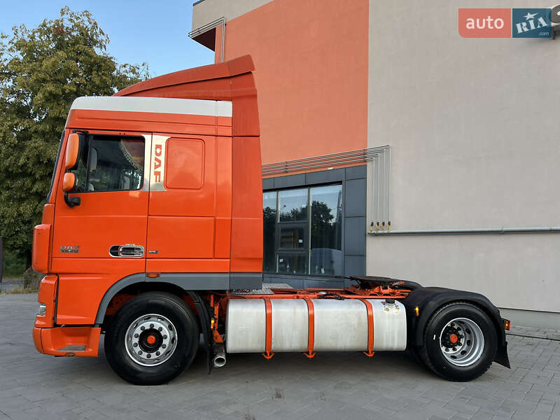 Тягач DAF XF 105 2007 в Ровно