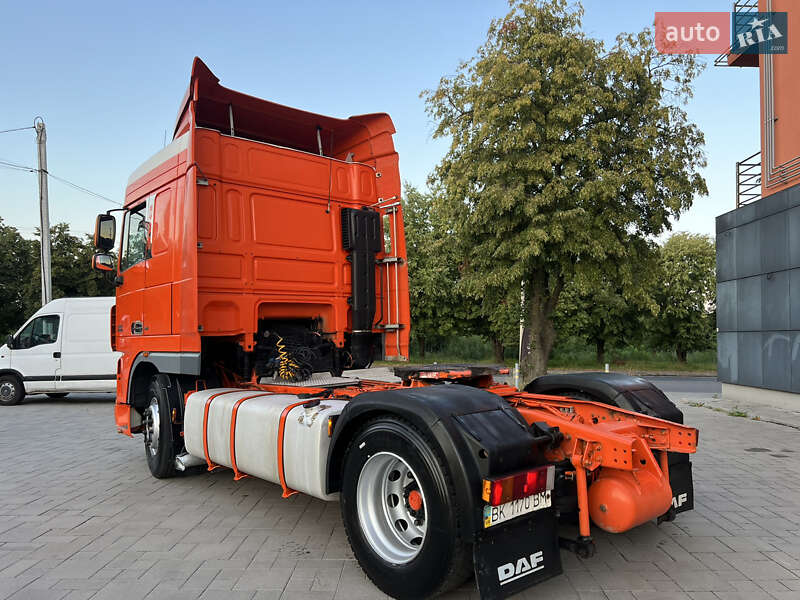 Тягач DAF XF 105 2007 в Ровно