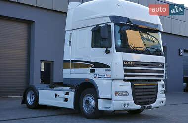 Тягач DAF XF 105 2011 в 
