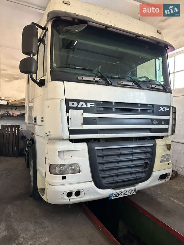 Тягач DAF XF 105 2008 в 