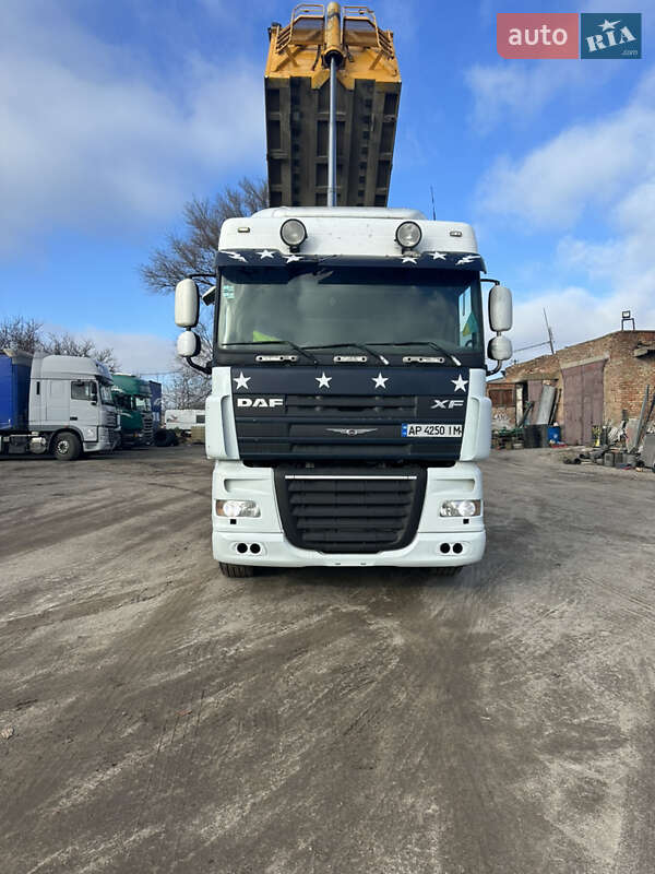 Тягач DAF XF 105 2006 в Запорожье