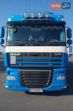 Тягач DAF XF 105 2010 в Маневичах