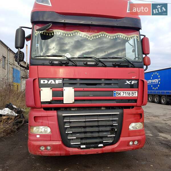 Тягач DAF XF 105 2009 в Ровно