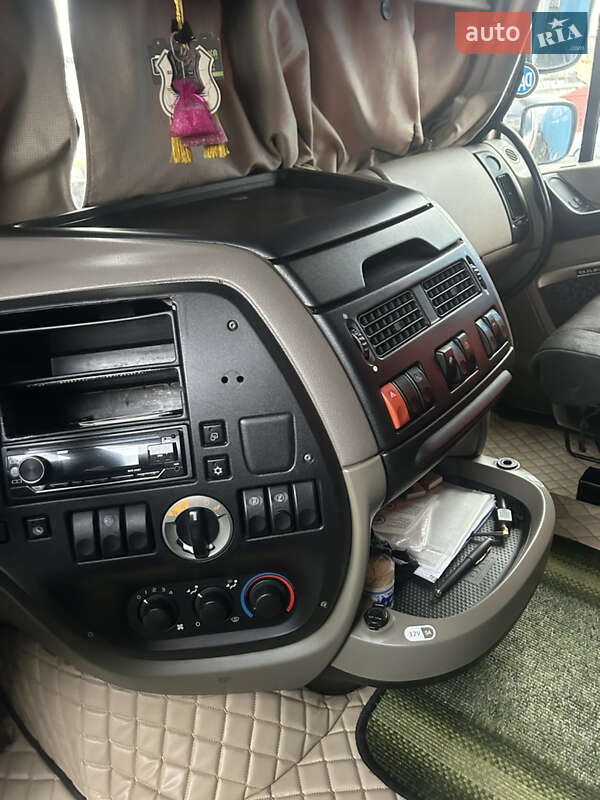 Тягач DAF XF 105 2008 в Ужгороде