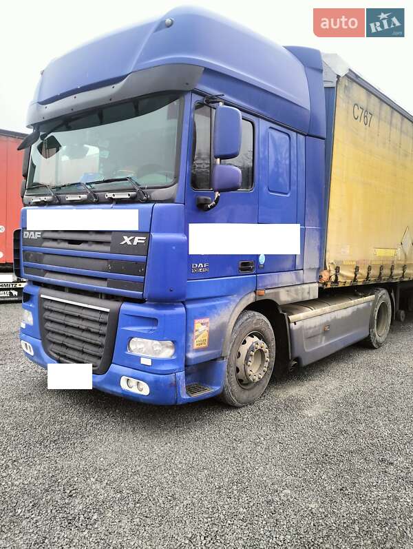 Тягач DAF XF 105 2007 в Черновцах