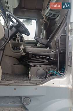 Тягач DAF XF 105 2009 в 