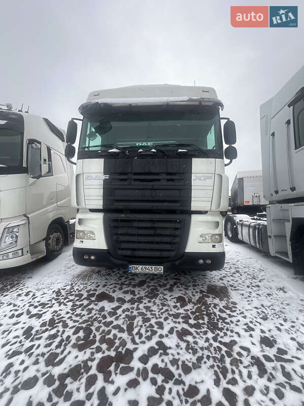 Тягач DAF XF 105 2008 в Ровно