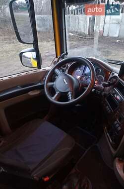 Тягач DAF XF 105 2006 в 