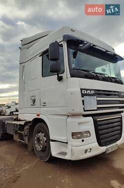 Тягач DAF XF 105 2011 в 