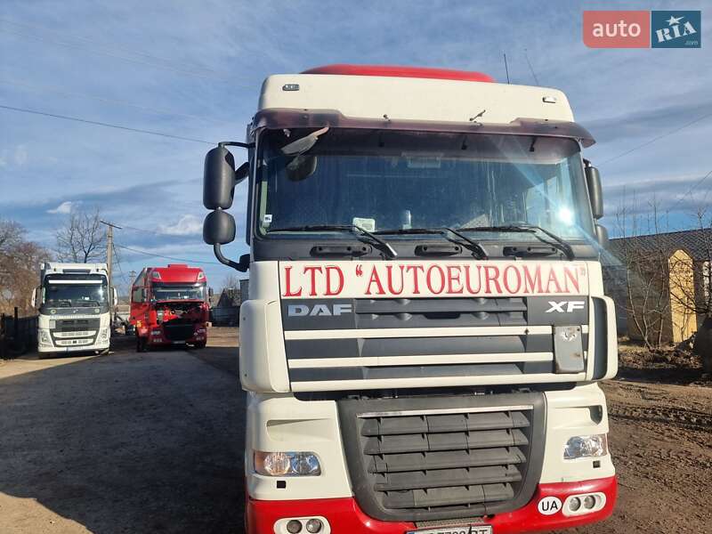 Тягач DAF XF 105 2011 в 